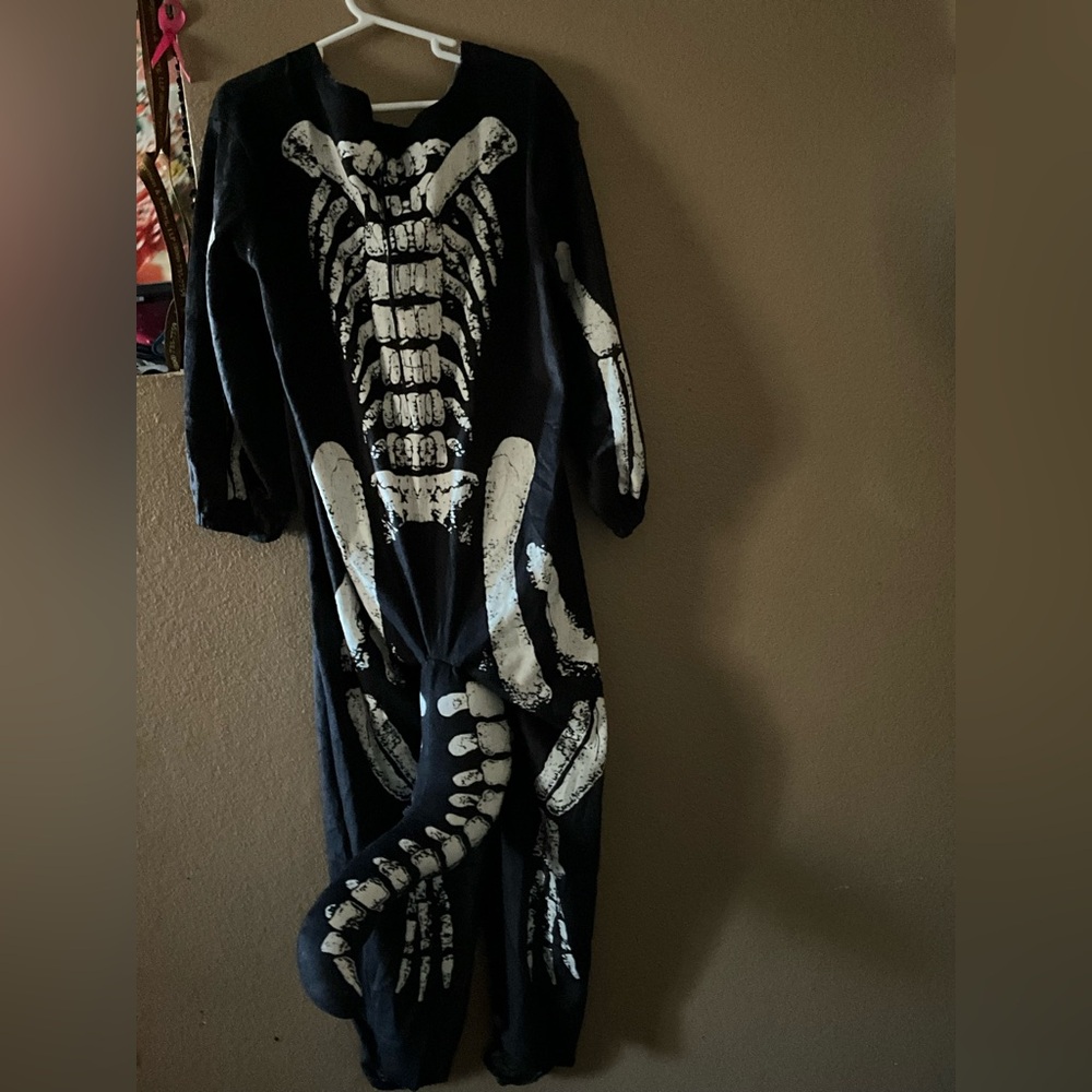 Dinosaur skeleton costume